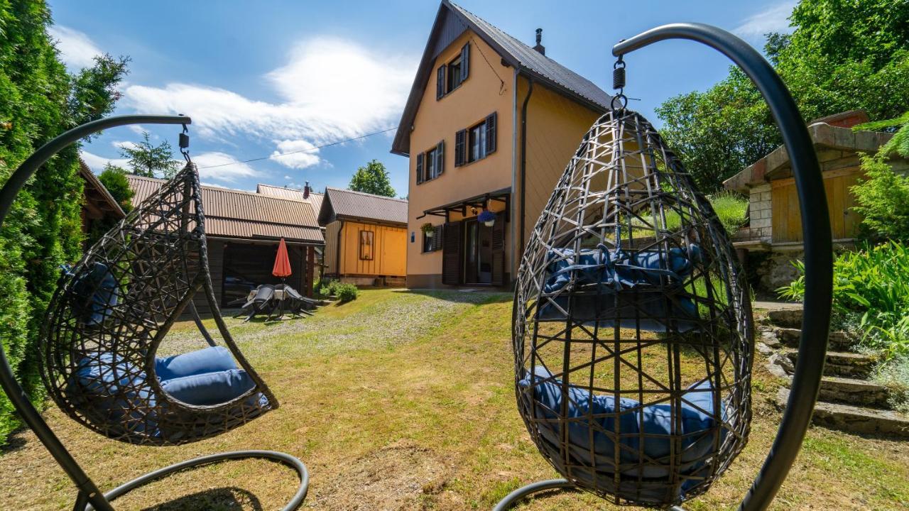 Karolina Lägenhet Fužine Exteriör bild